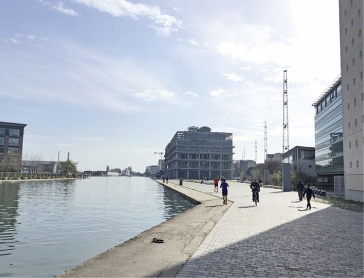 Place de la pointe, Pantin